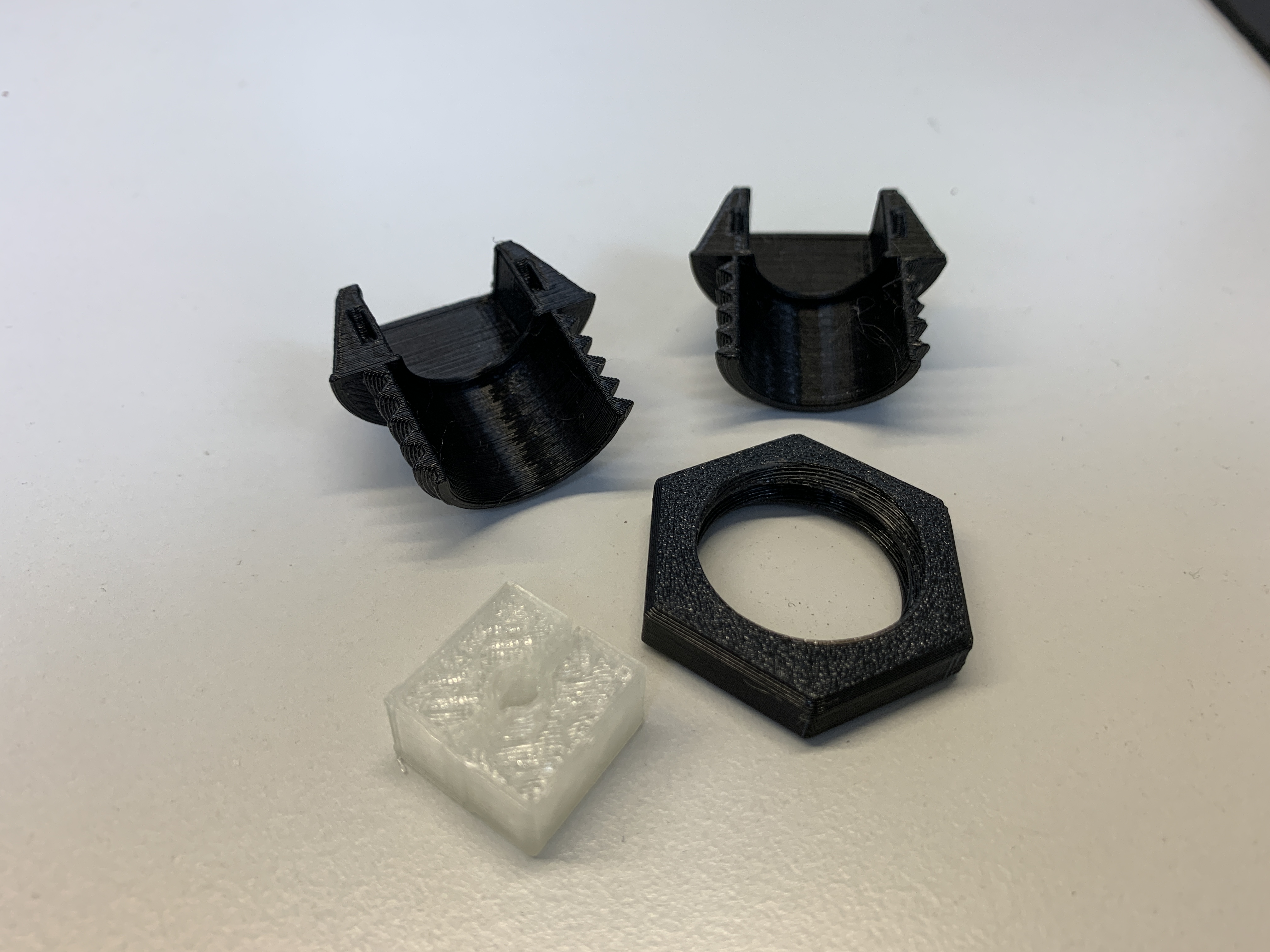 Miniatura 2 do modelo 3D Geteilte Kabeldurchführung (split cable entry)