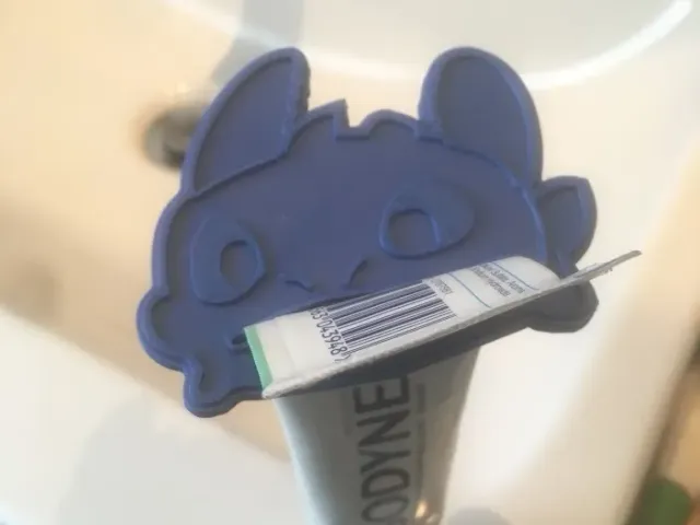 Toothless Pastepusher