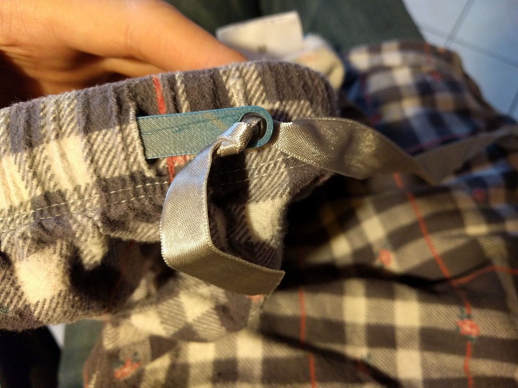  Waistband threader