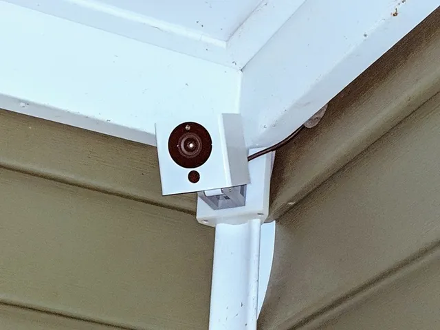 Wyze Cam Vinyl Siding Corner Clip