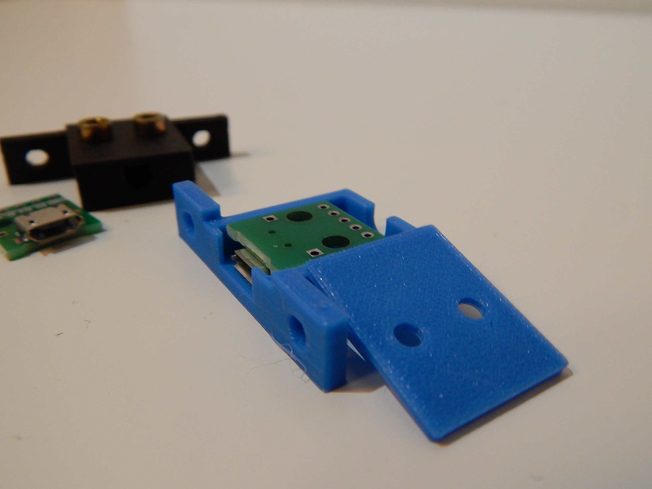 Case for Micro USB for bolt mounting / Gehäuse Micro USB zum Festschrauben