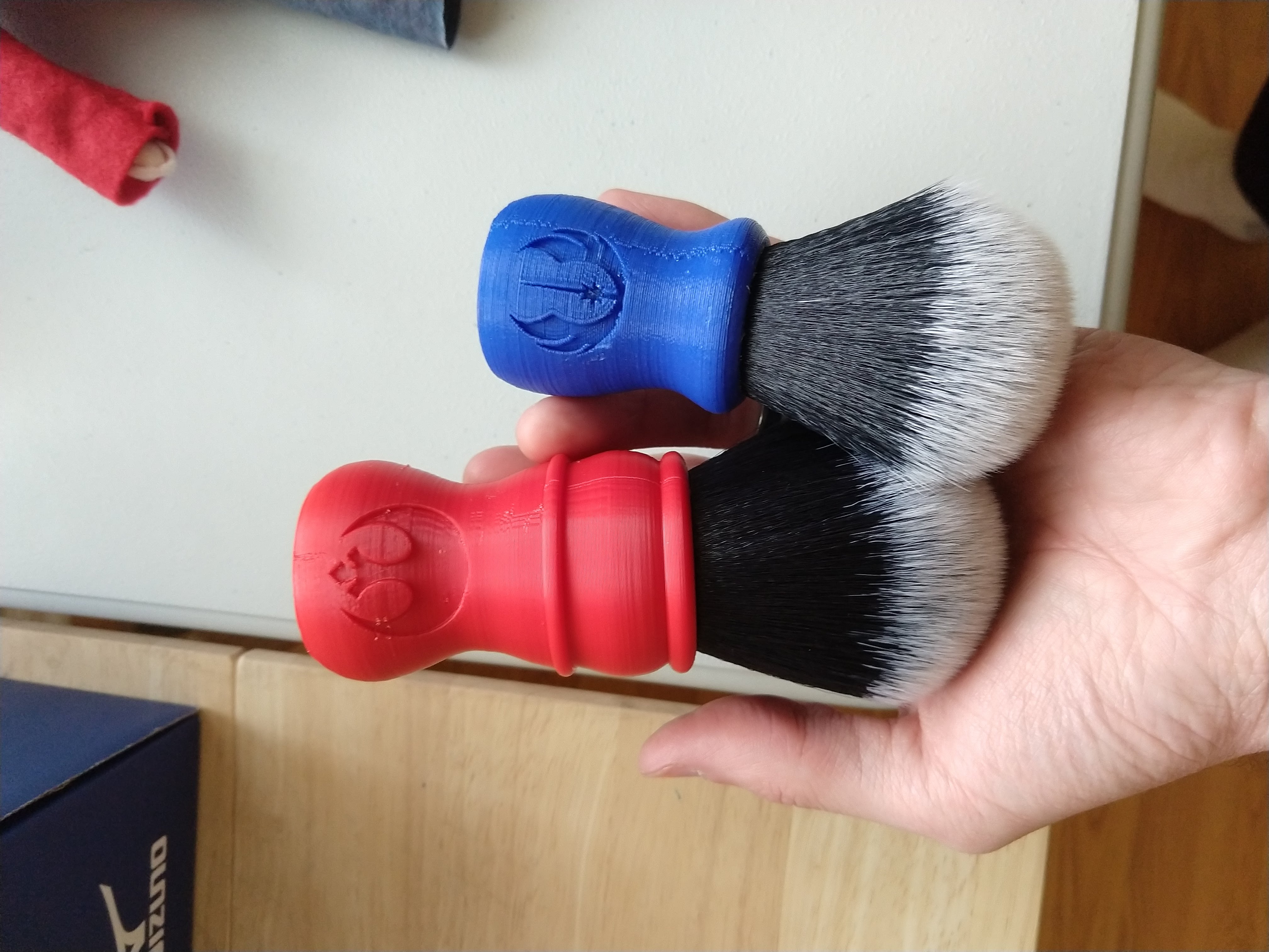 Rebel Shave Brush (magnetic)