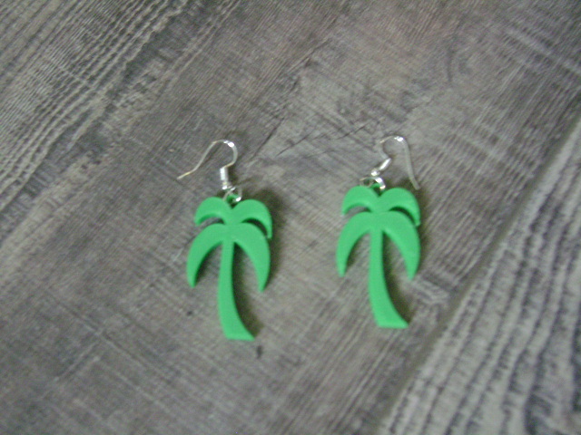 Miniatura 2 do modelo 3D Palm tree earrings