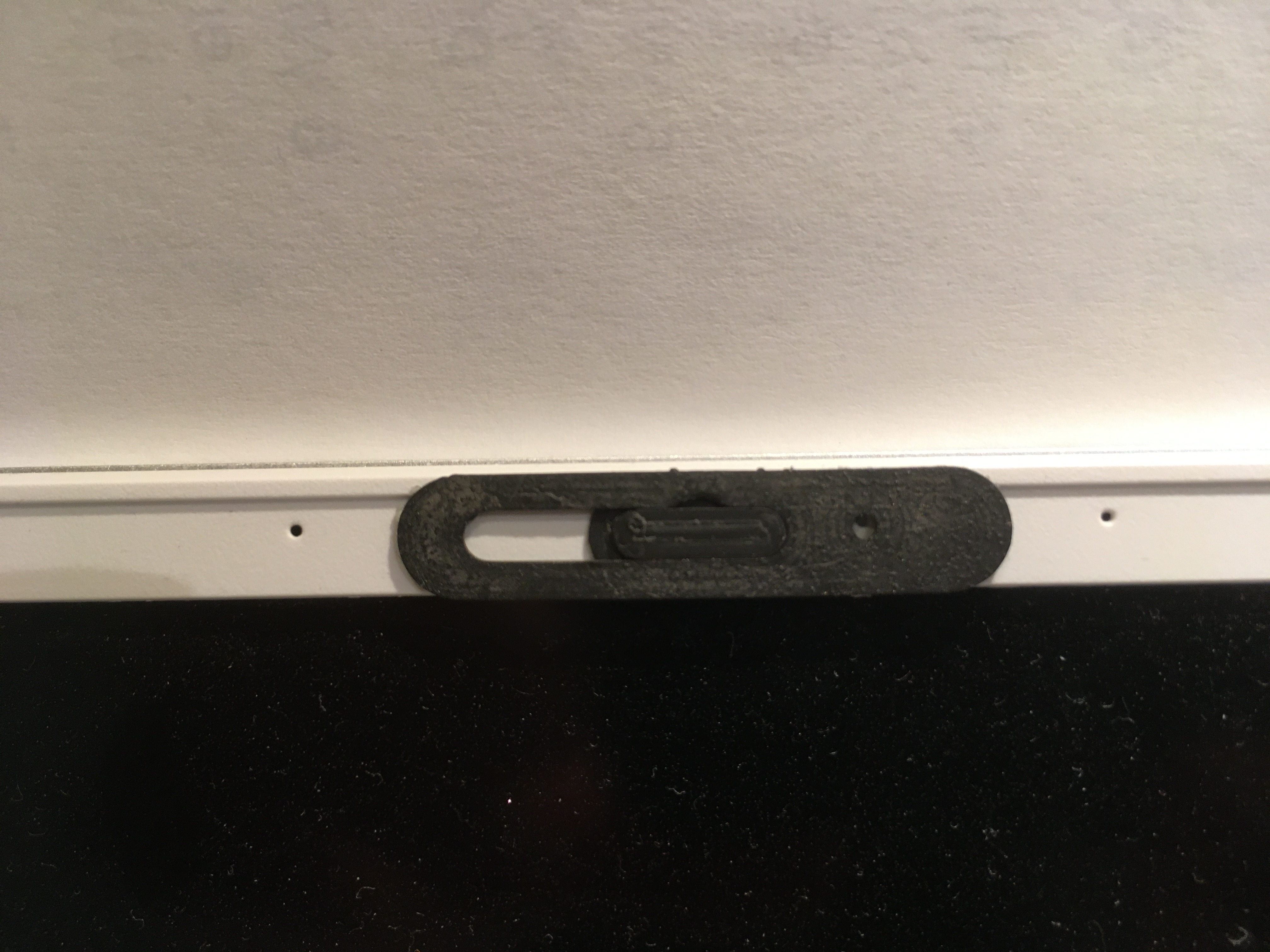 Dell Inspiron 5490 sliding camera cover