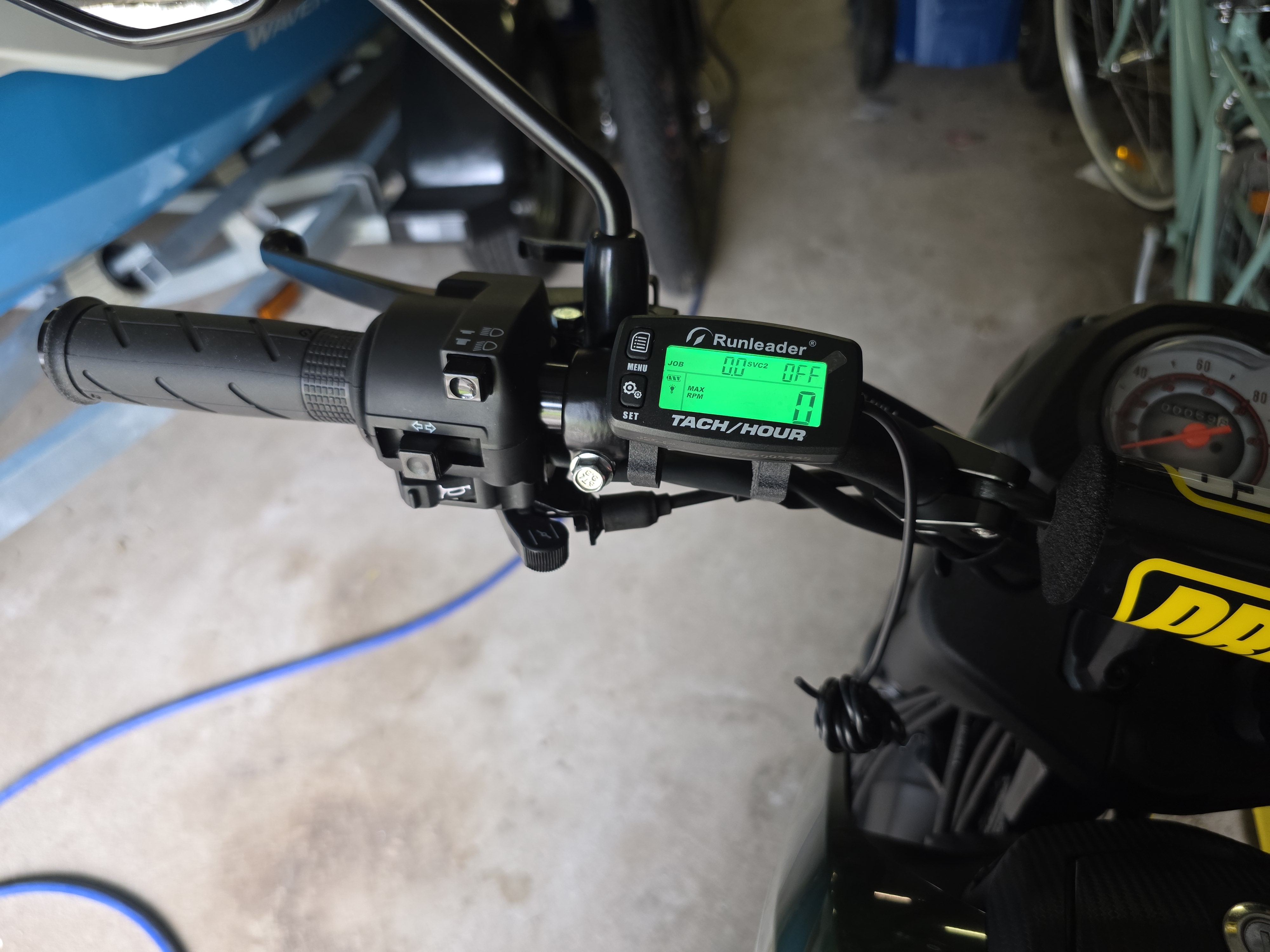 Runleader Tachometer mount for 22mm or 7/8 Handlebars