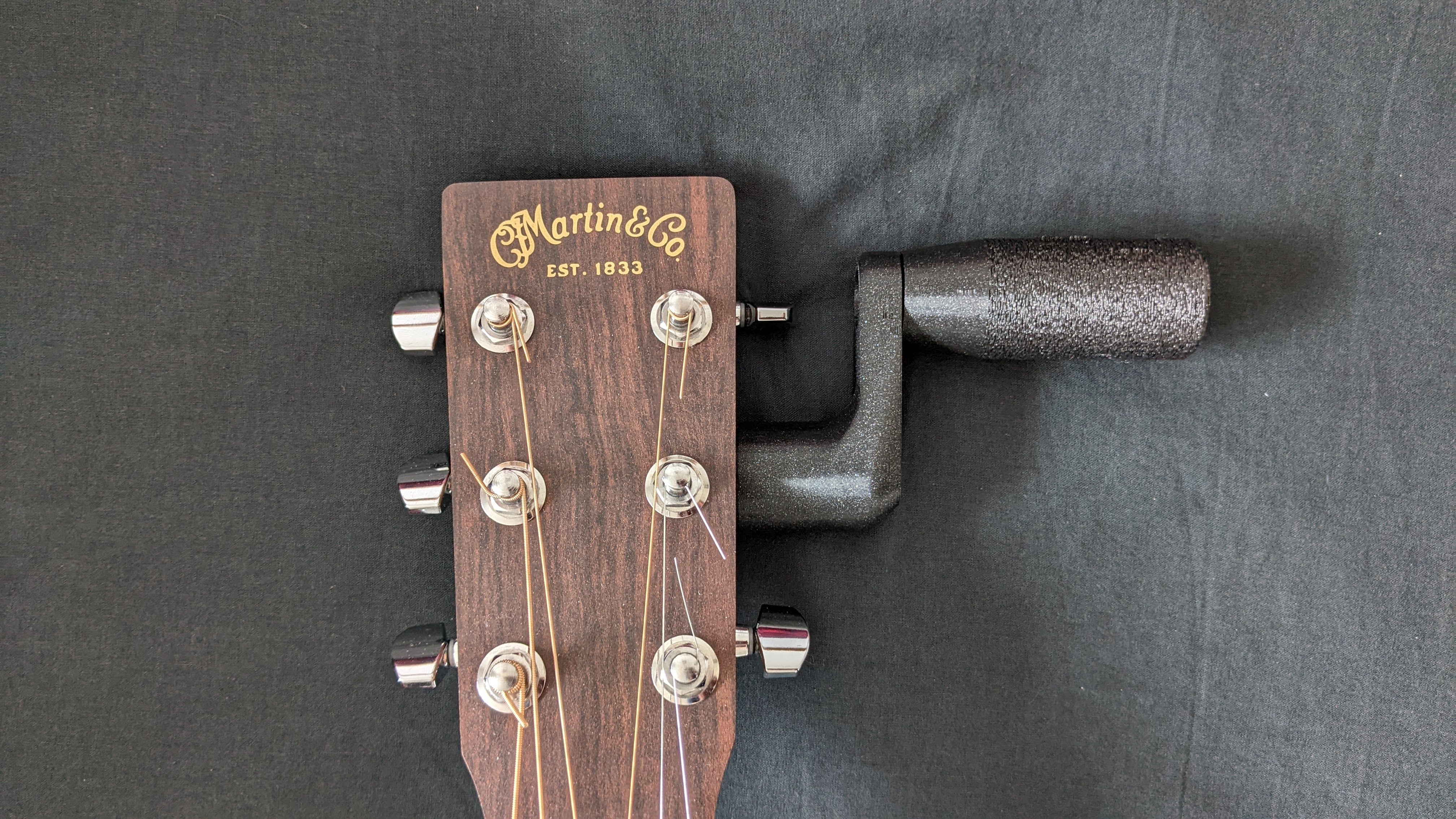 Guitar string winder tool / manivelle pour mécanique de guitare