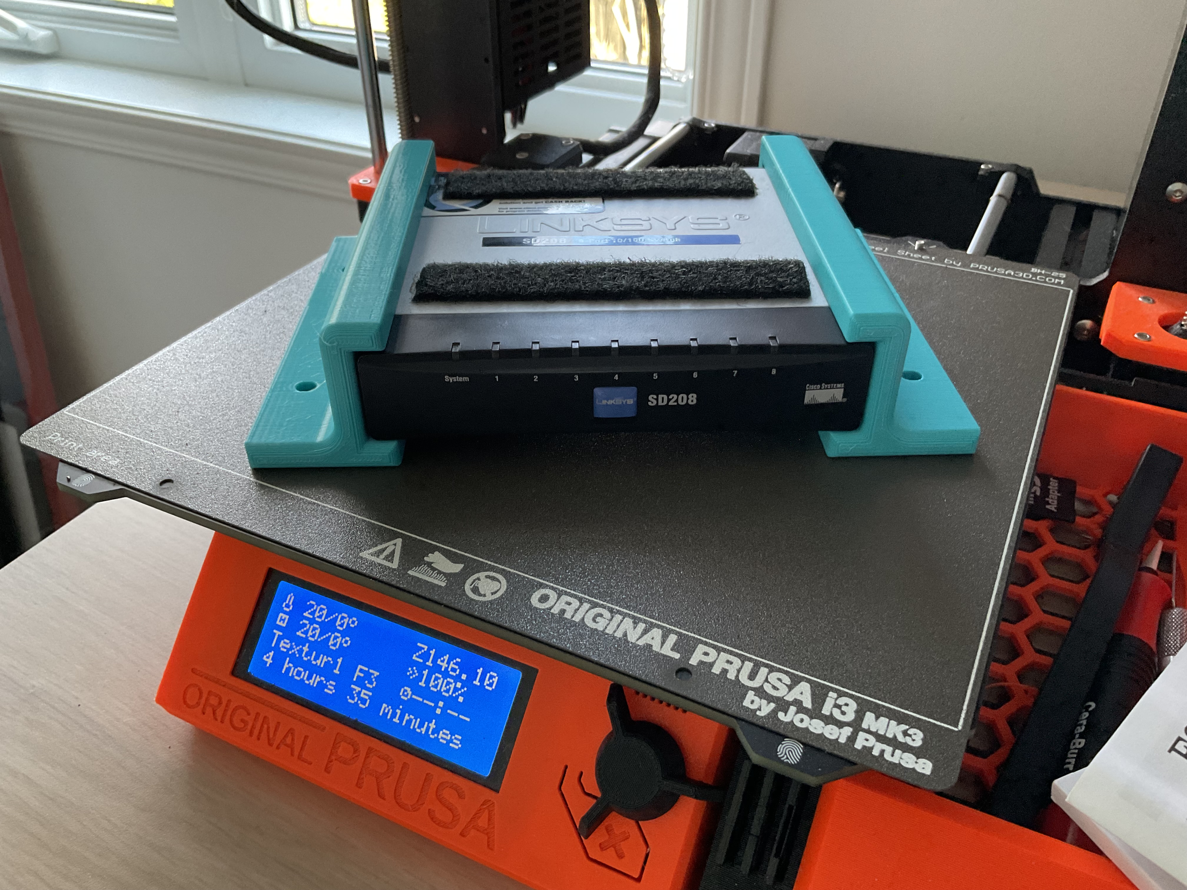 Miniatura 3 do modelo 3D network switch bracket