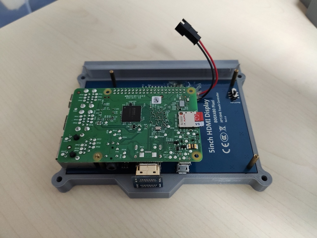 Raspberry Pi 5" Touch Screen Aluminium Profile Side Mount by Xylen.C4 Download free STL model