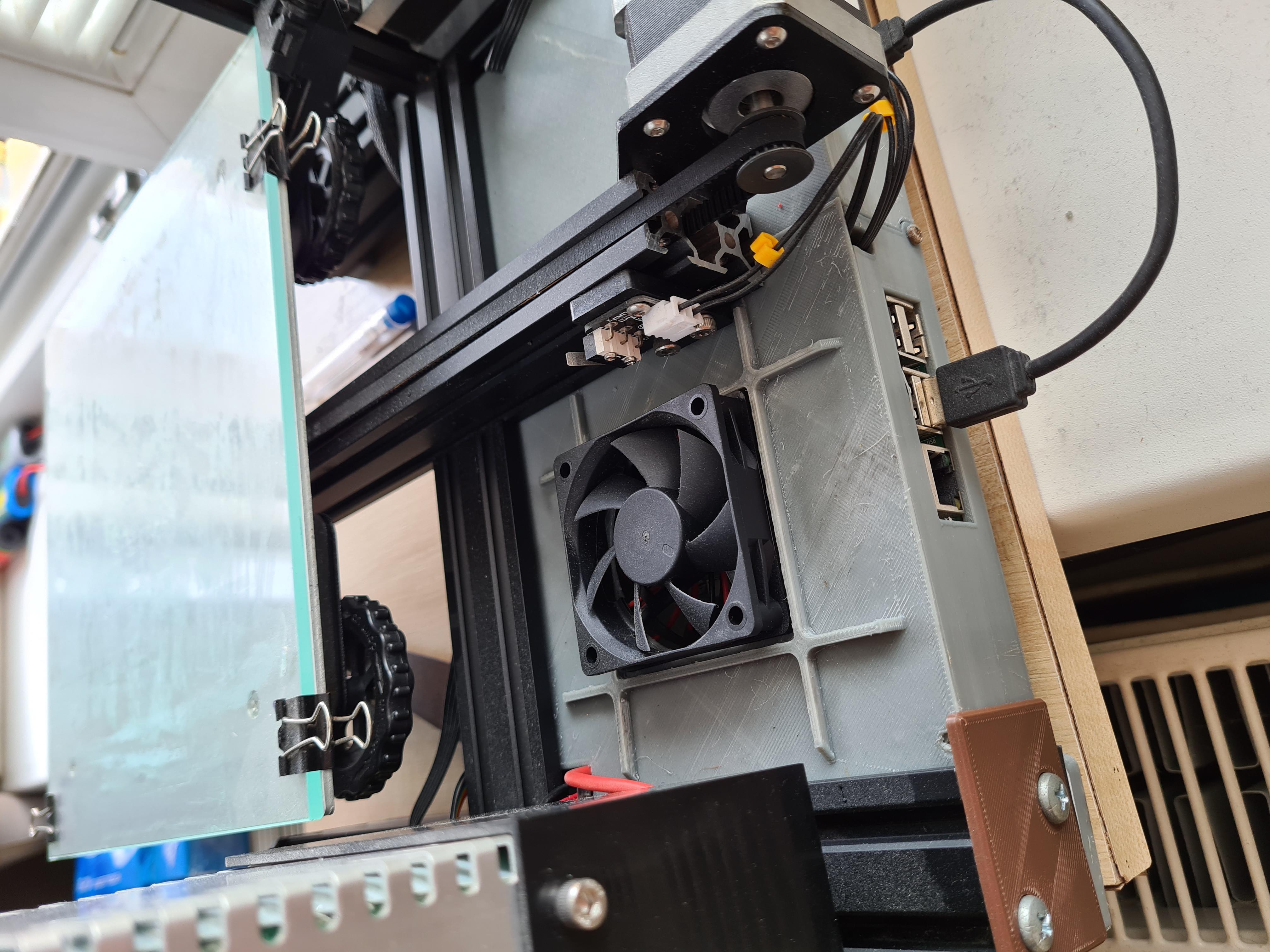Ender 3 rear electronics case with 60mm fan