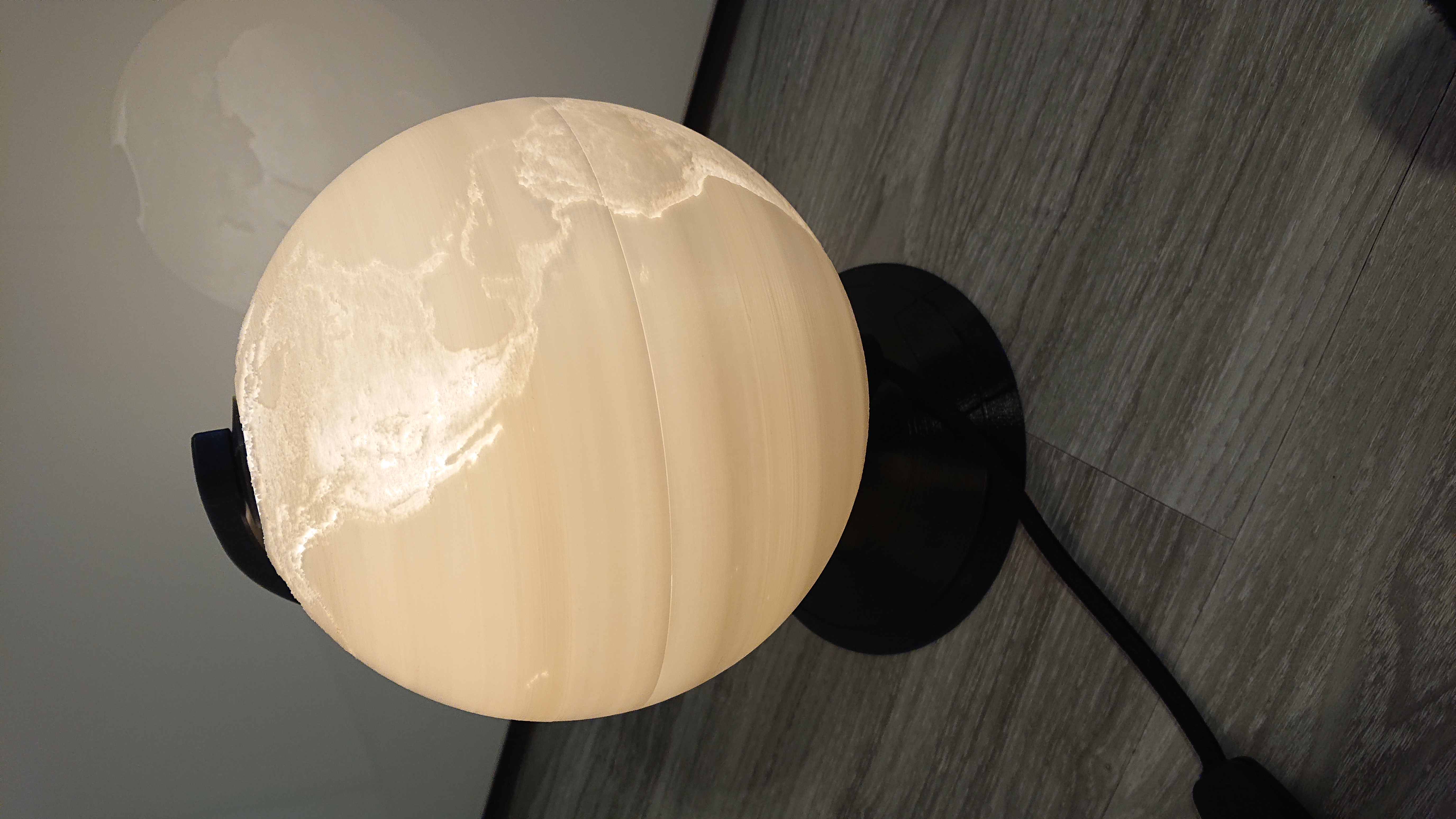 Lithopane Globe