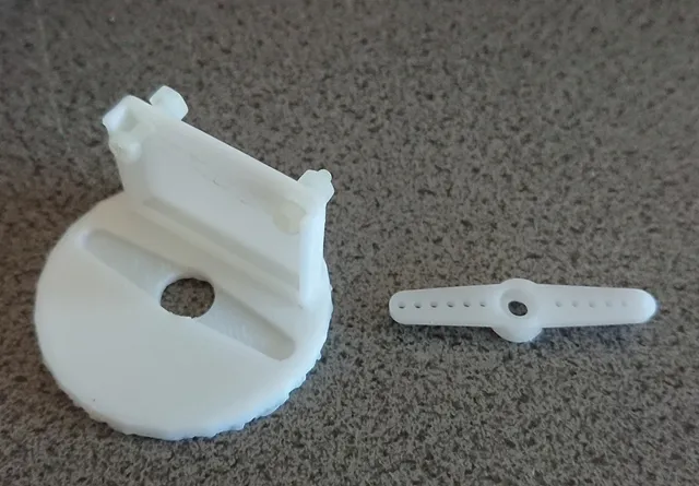 Raspberry Pi camera to SG90 mount (pan only)