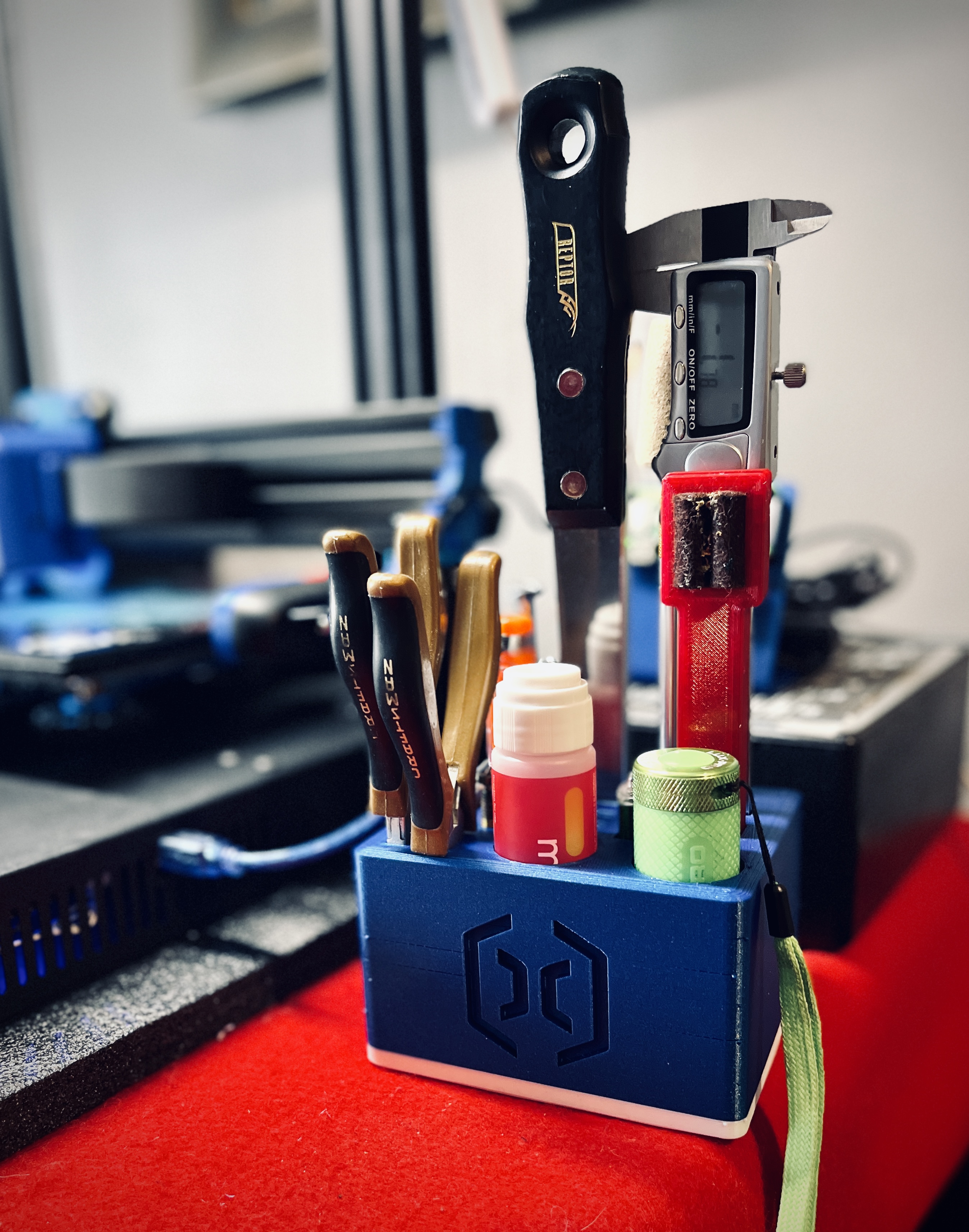 Miniatura 8 do modelo 3D 3D Printer Supplies Toolbox 1.0