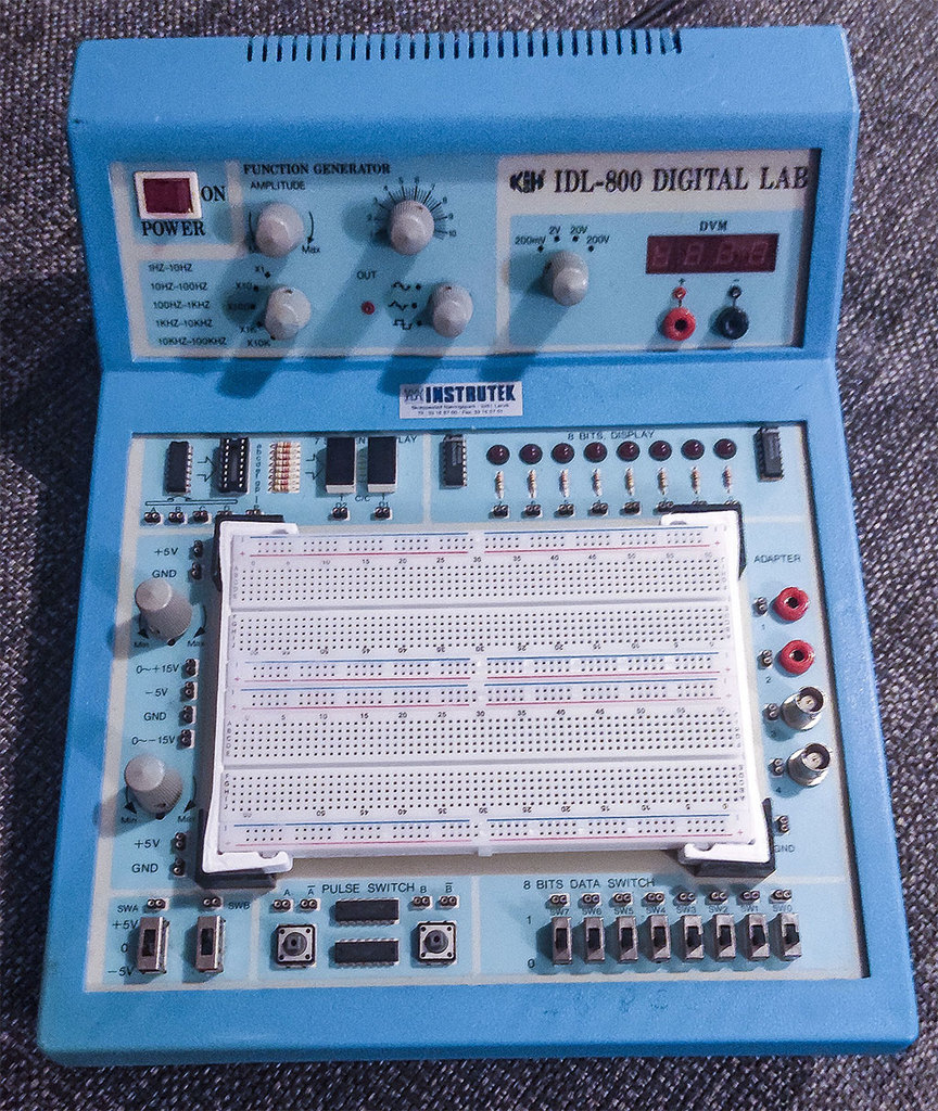 Breadboard adapter for IDL-800 Digital Lab