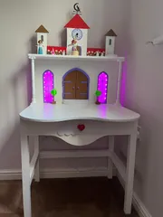 Princess Palace Desk
