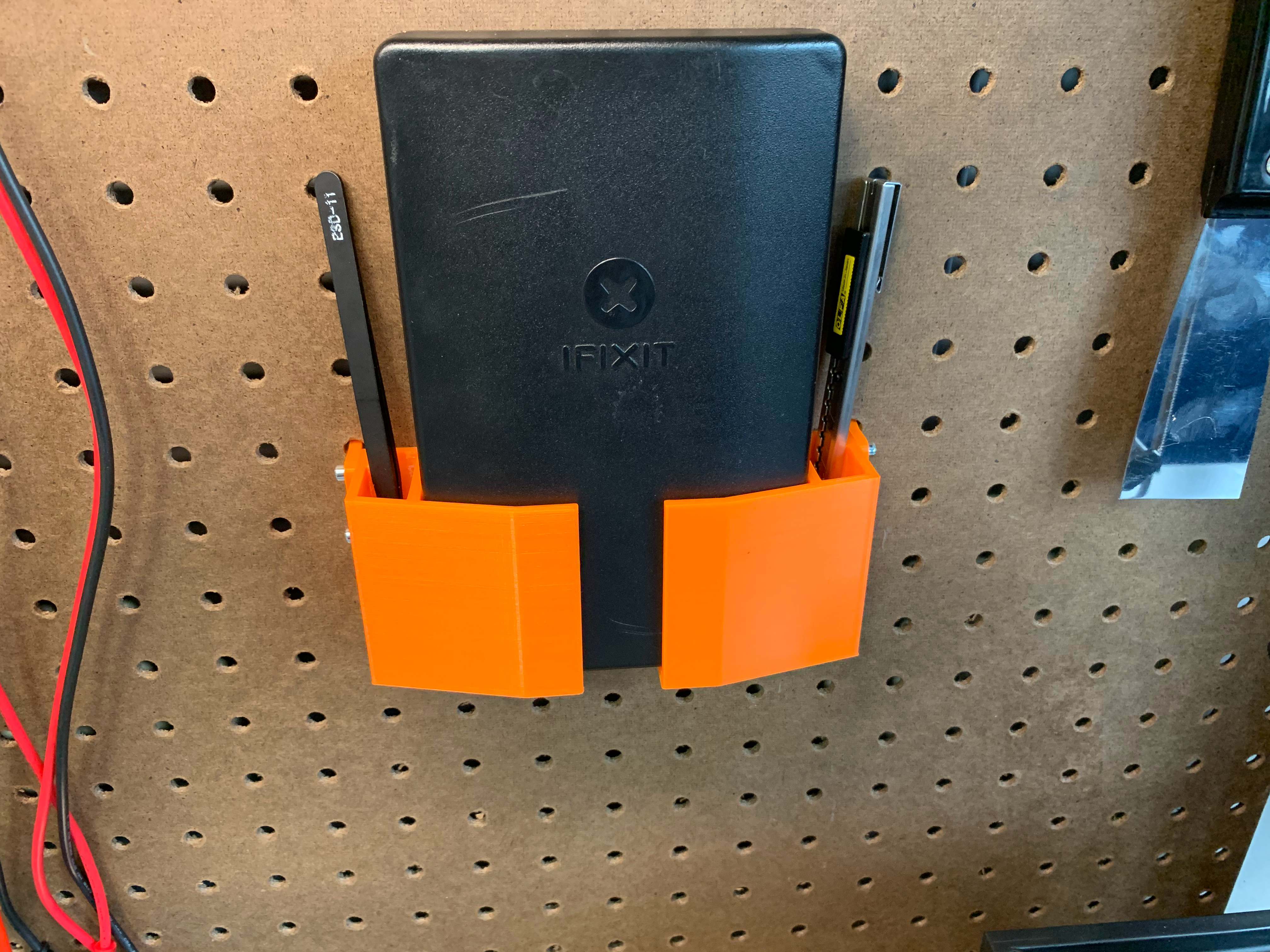 iFixit Mako Pegboard Holder