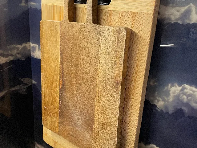 Cutting Board Wall Mount – Strong Peg Holder – Adhesive / Silicone Installation