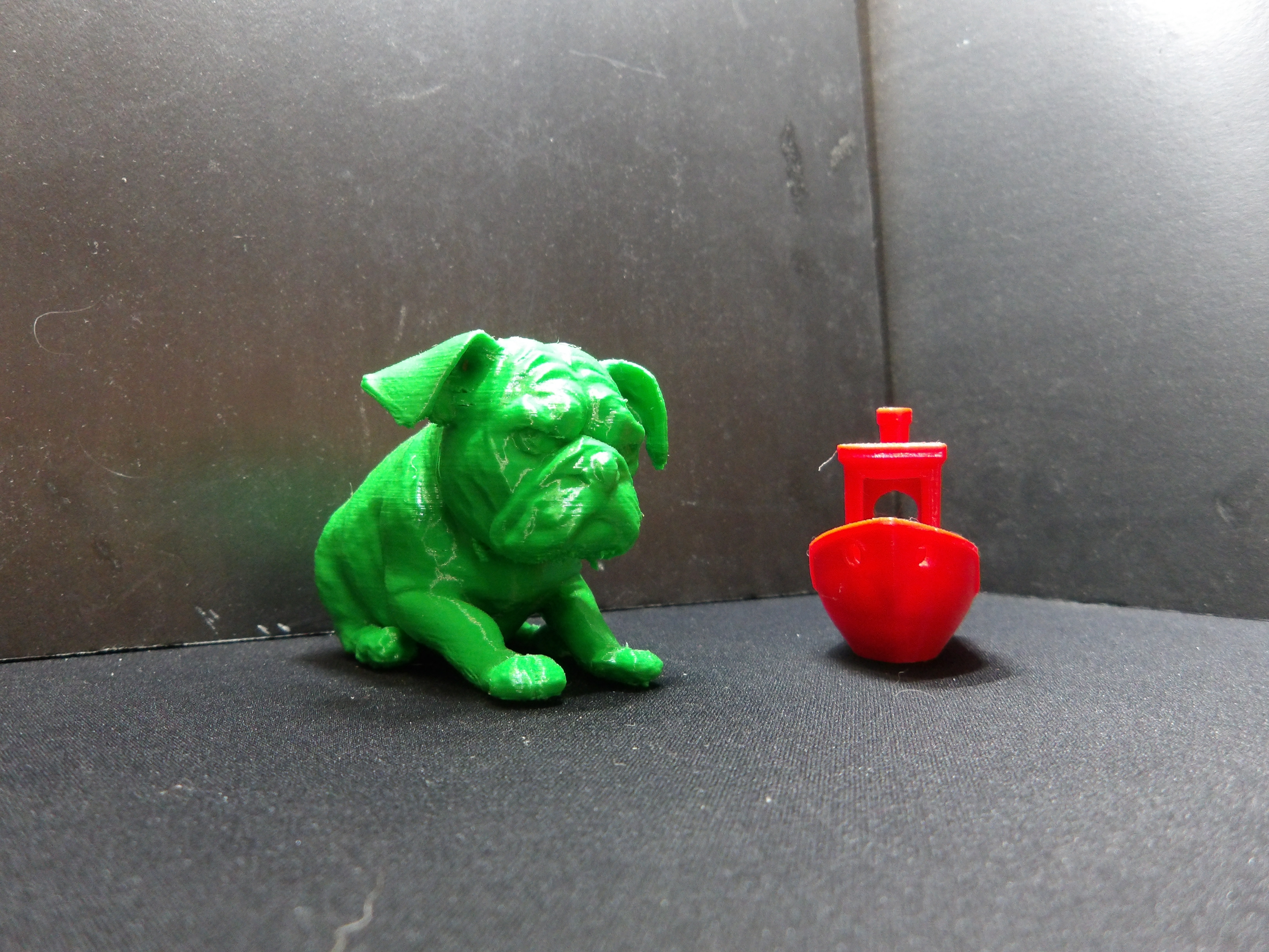 Miniatura 4 do modelo 3D A Grumpy dog.
