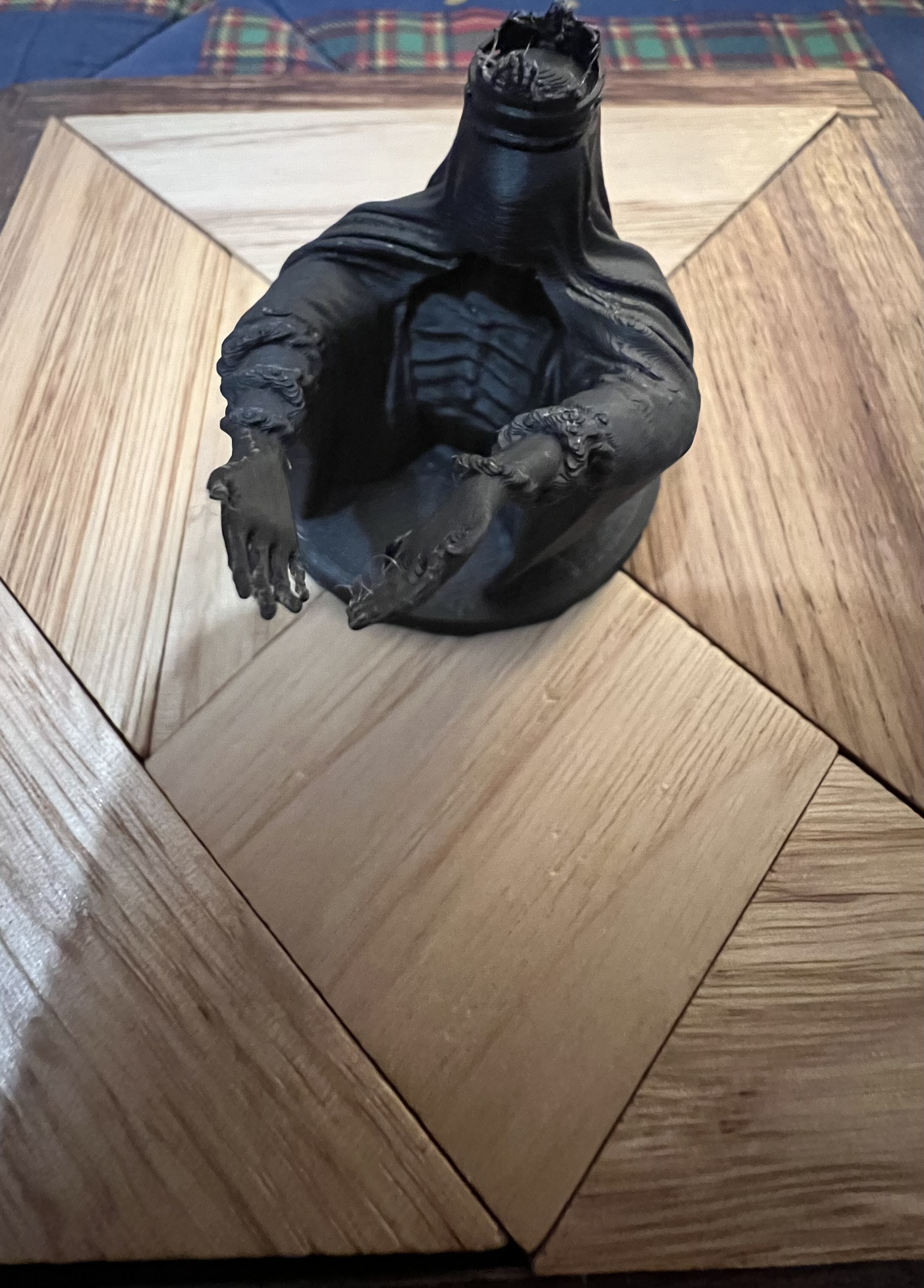 Undead king statue