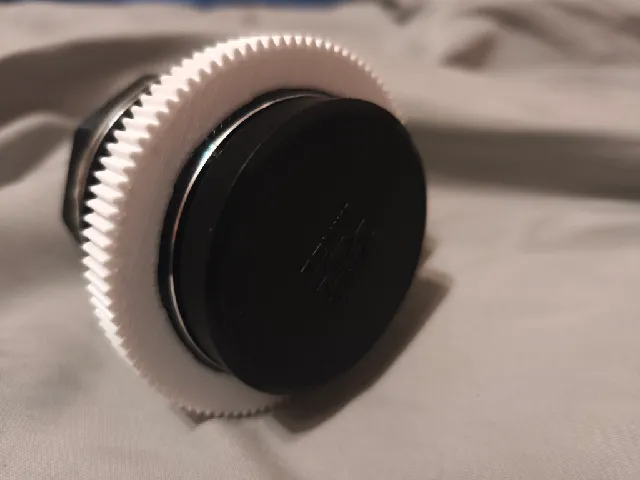 Zenit Helios 44m-4 focus gear