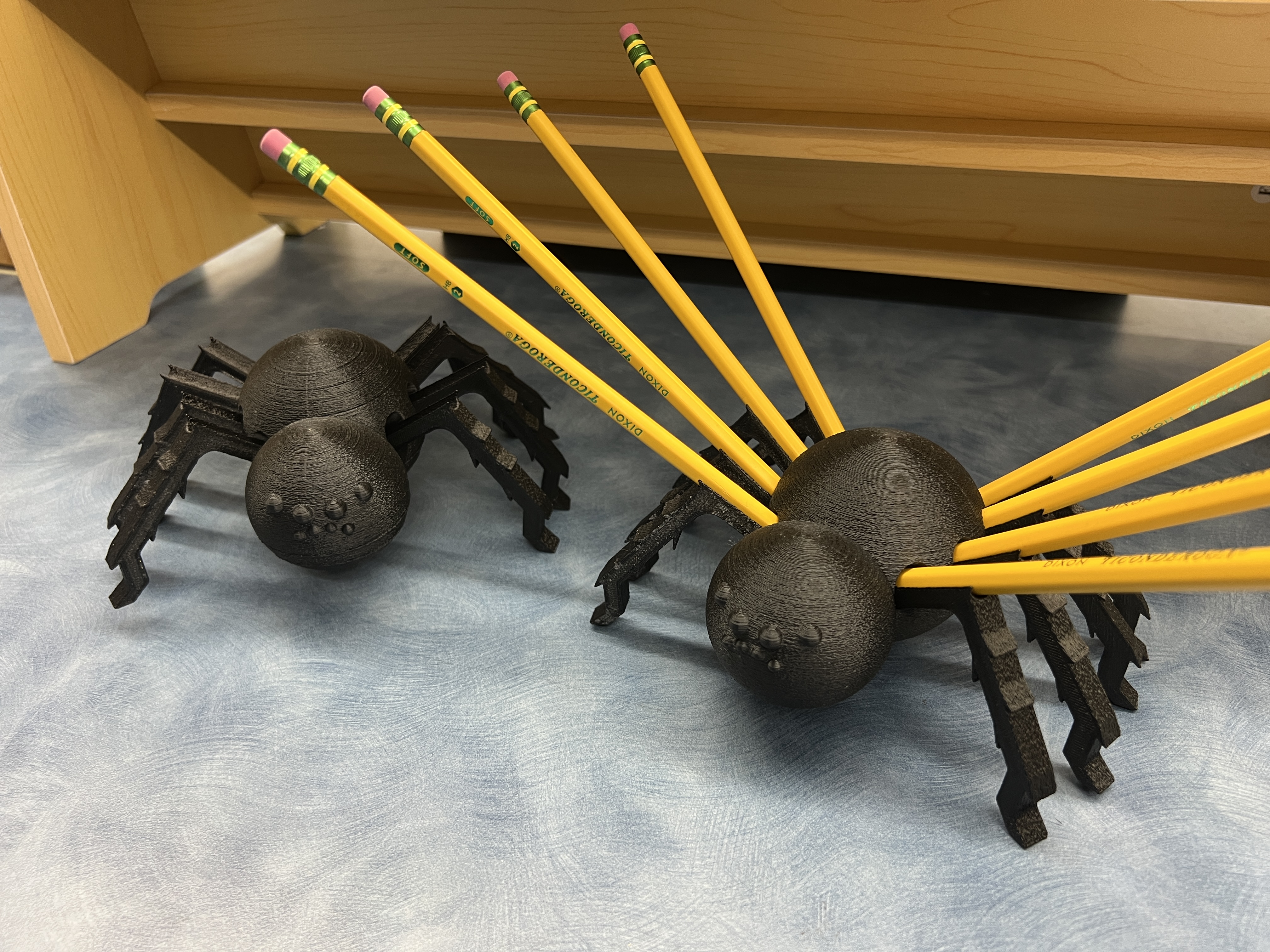 8 Legged Pencil Holder