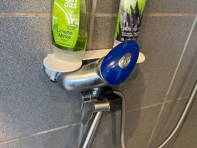Duschgelhalter / Shower gel holder