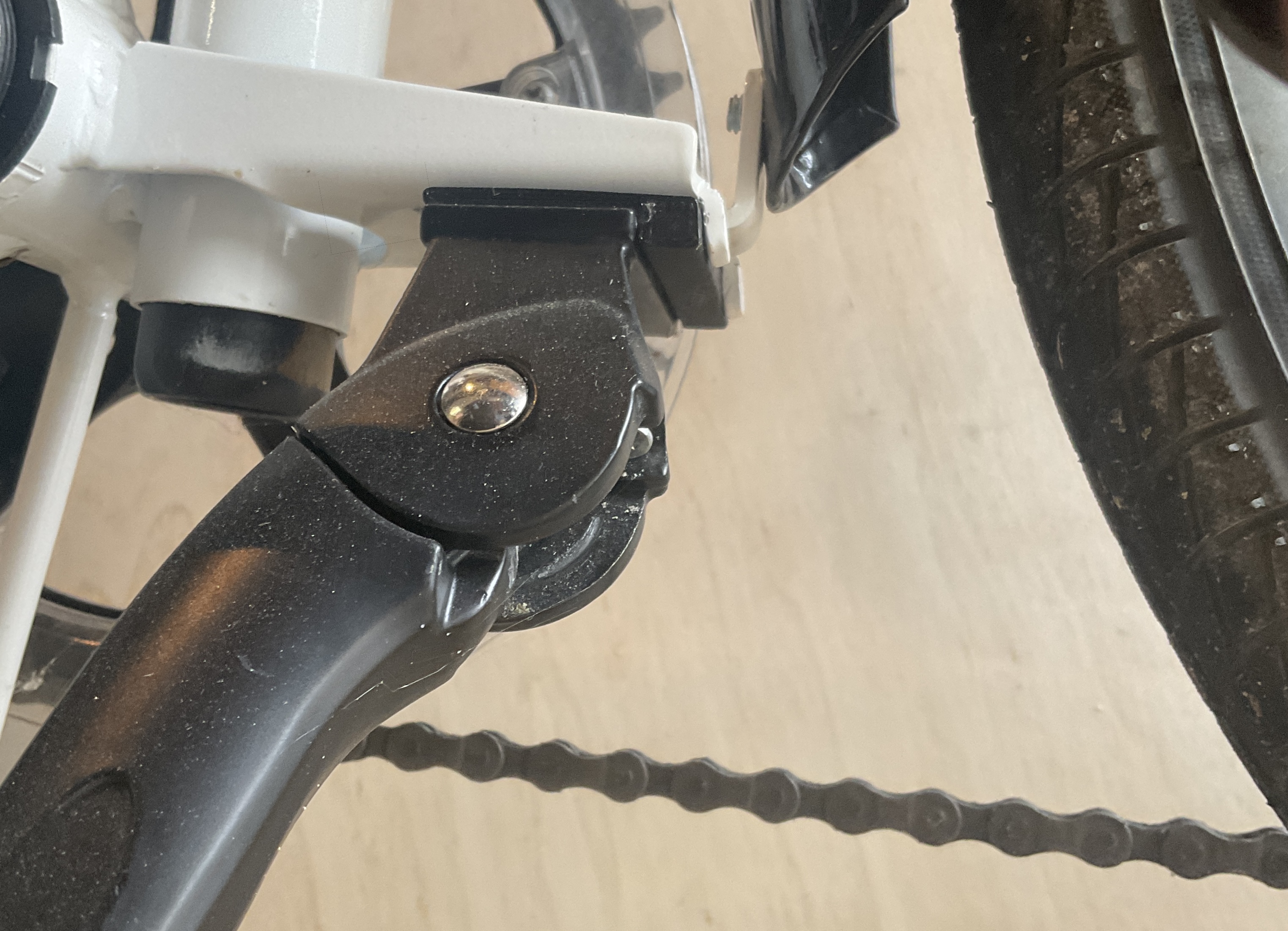 Support pad for a bicycle kickstand