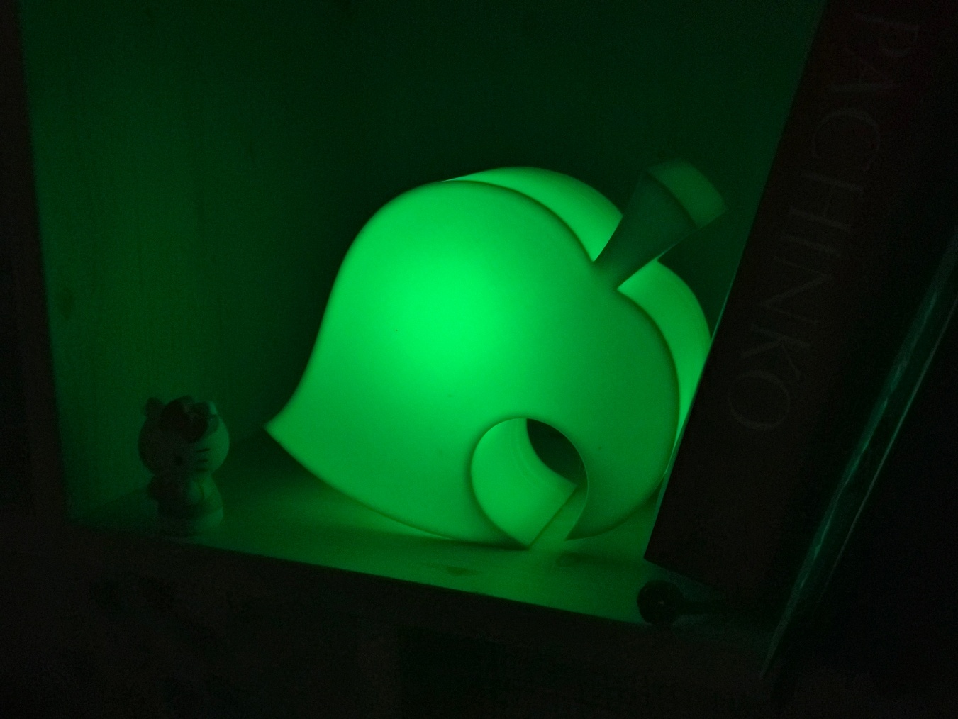 Animal crossing leaf lamp/box