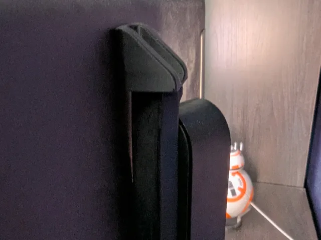 Hue play mount