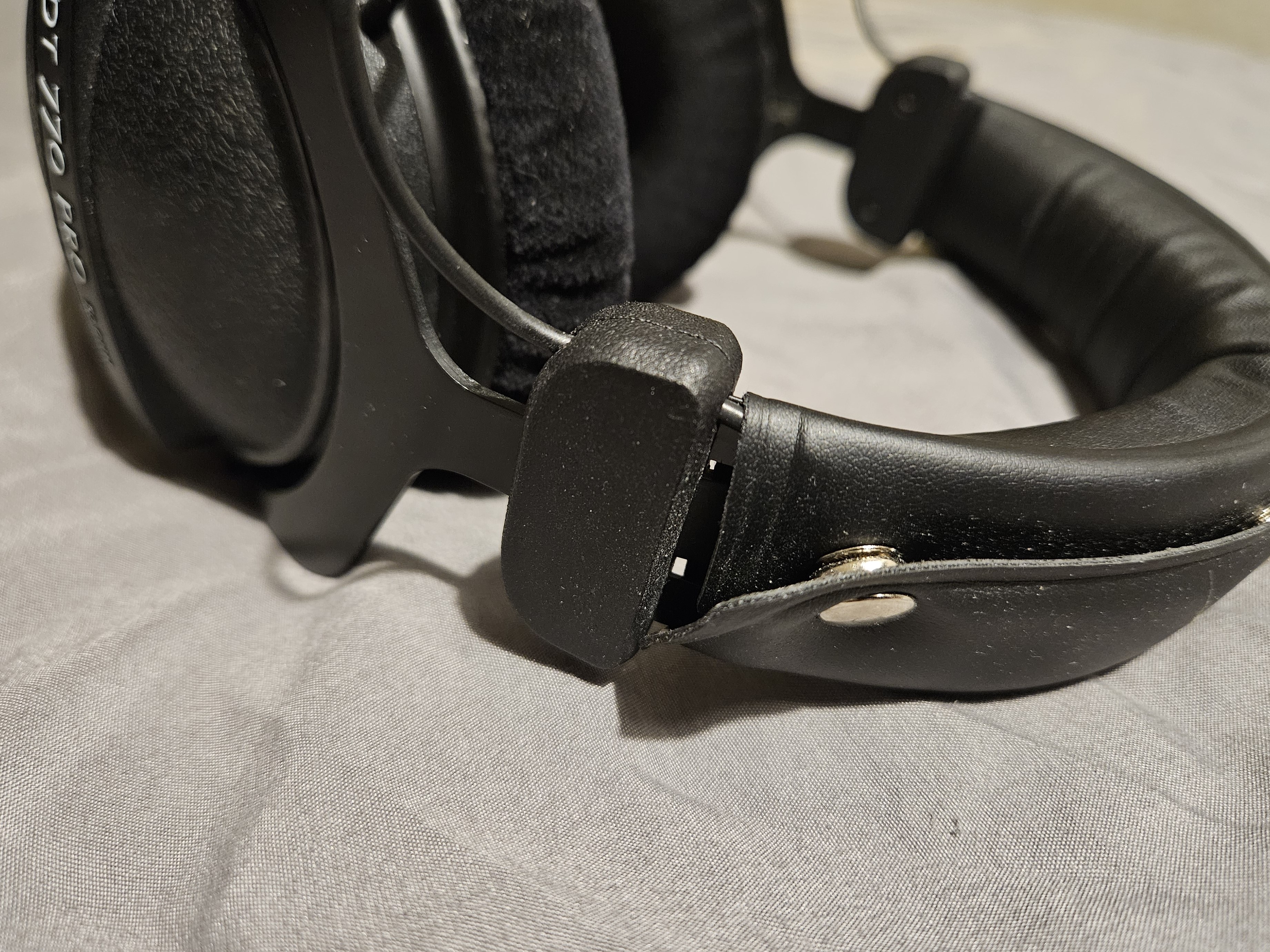 Beyerdynamic DT 770/880/990 Slider Replacement