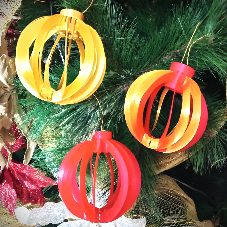 Interlocking Folded-Bands Ornament — Holiday Sphere