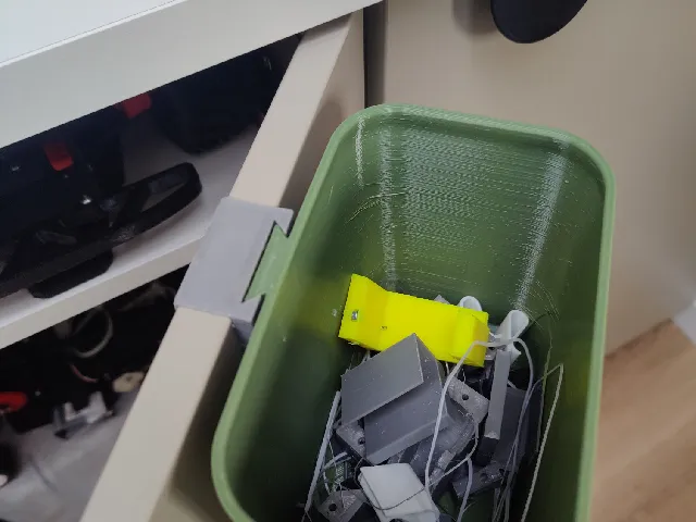 Ikea Havstorp clamp for Desk Trash Bin from DrKronos