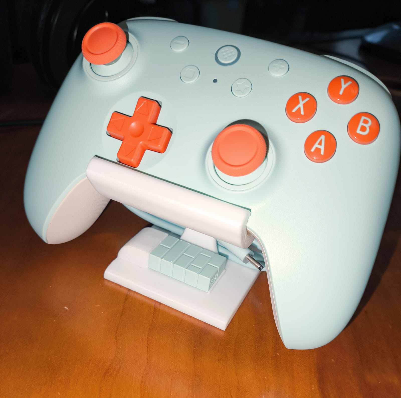 8BitDo Ultimate 2C Controller Stand with usb and cable holder