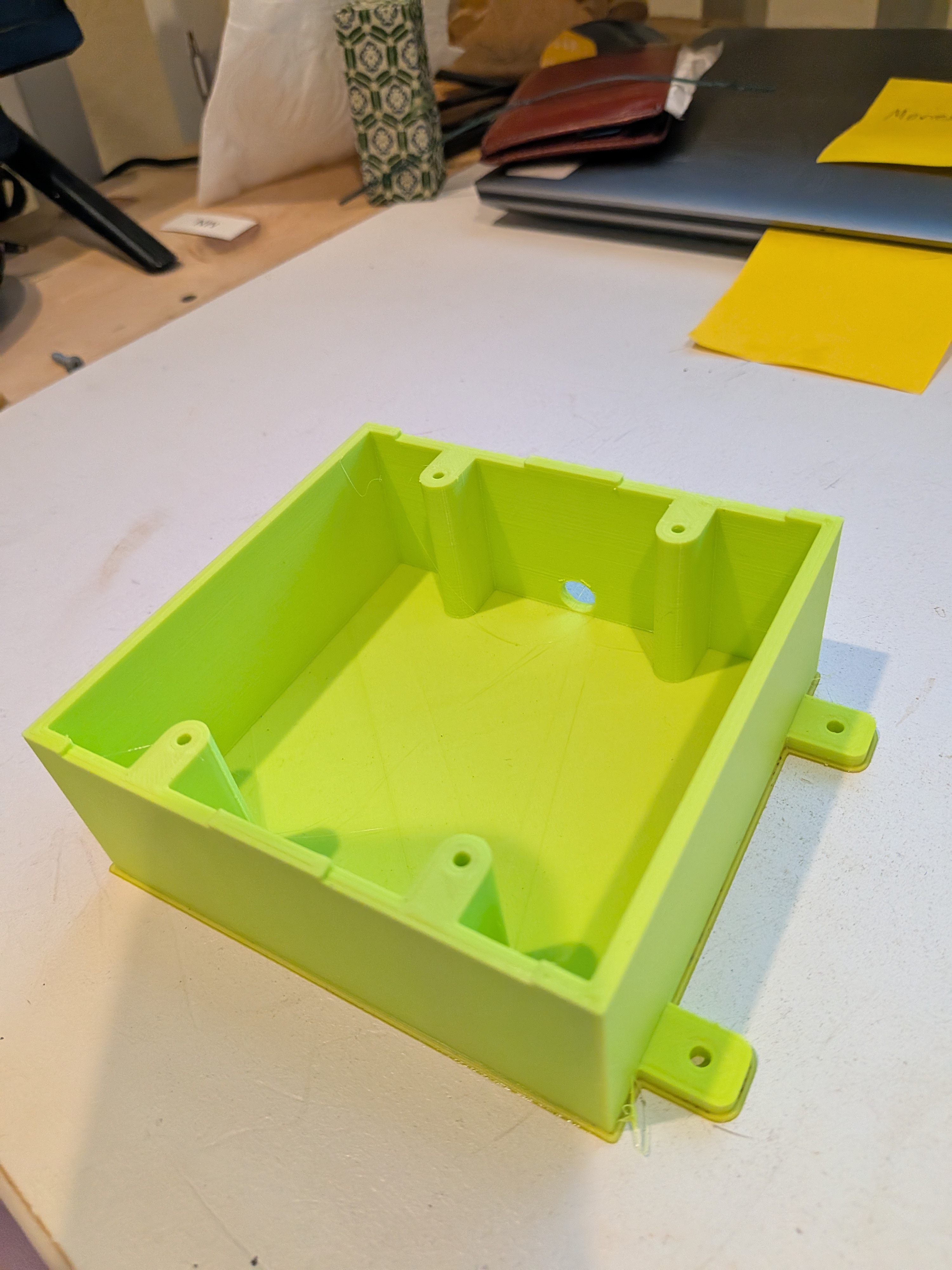 Double gang outlet box with mounting tabs
