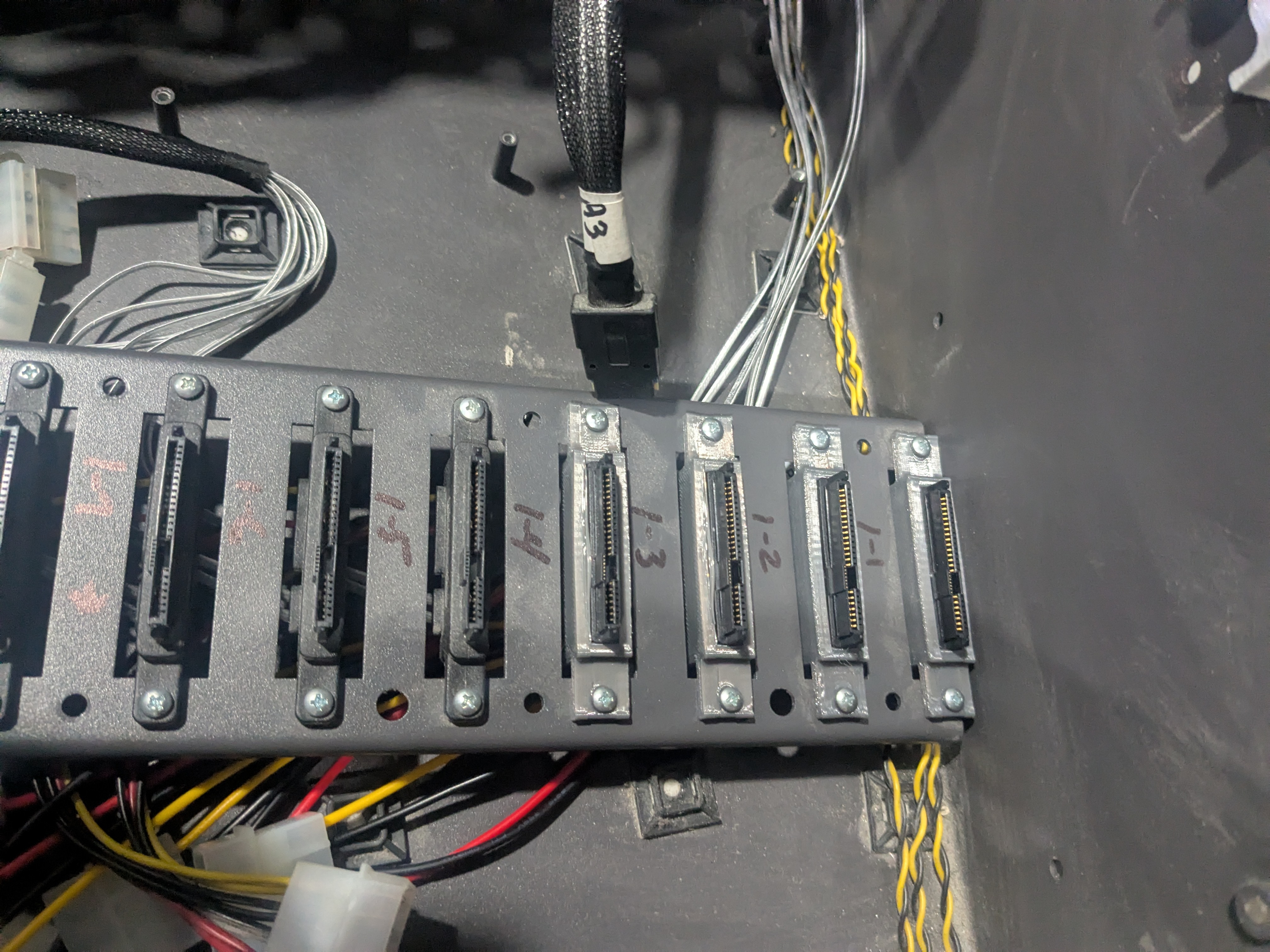 45 Drives Storinator SATA to SAS Cable Clip
