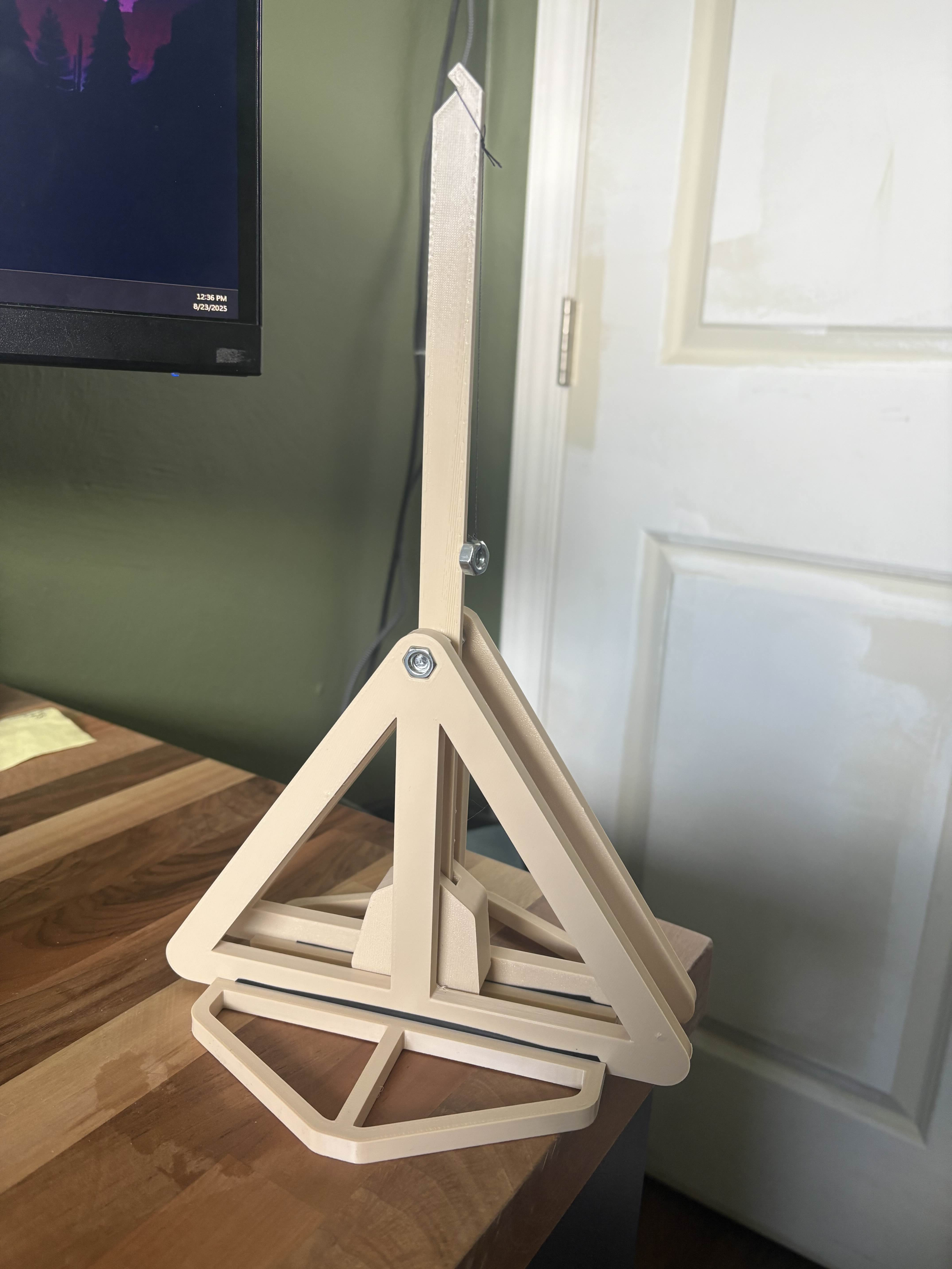 Miniatura 2 do modelo 3D Mini Trebuchet