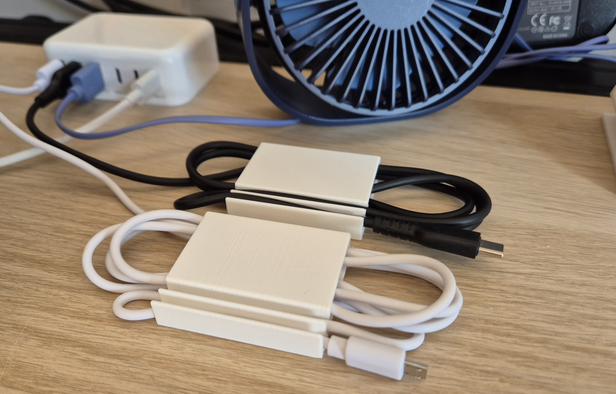 USB cable desk organiser