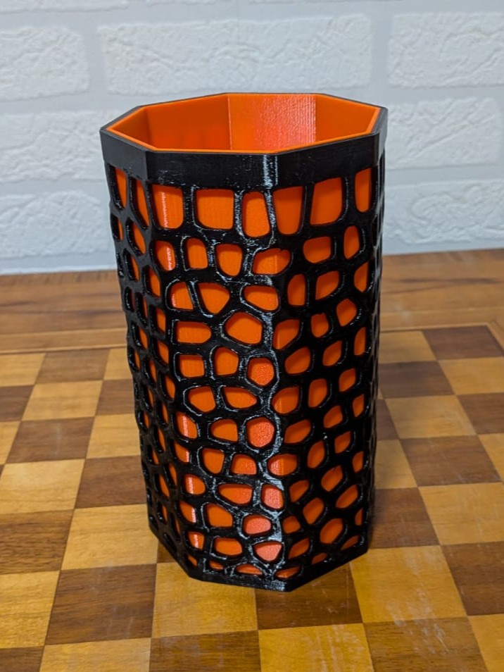 8 Eck Voronoi Vase