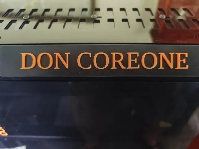 Nametag "Don Coreone"