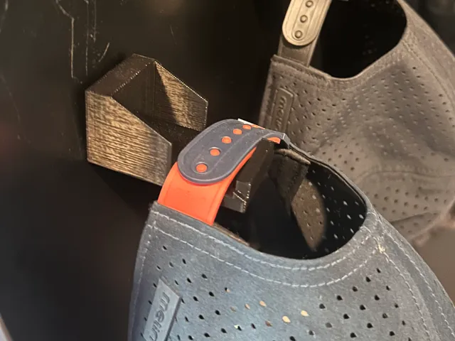 Hat Hanger! No supports!!!