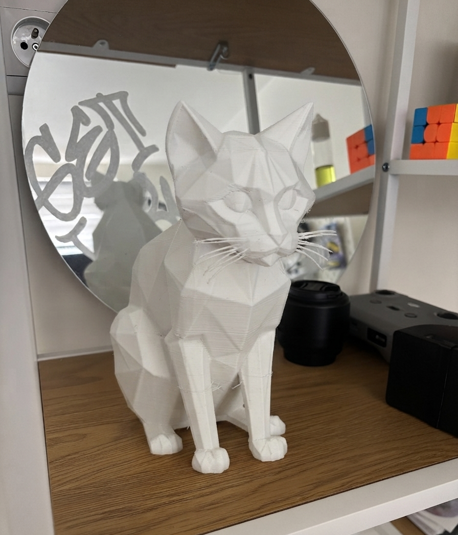 Low-Poly Cat Sculpture | Geometric Feline Art