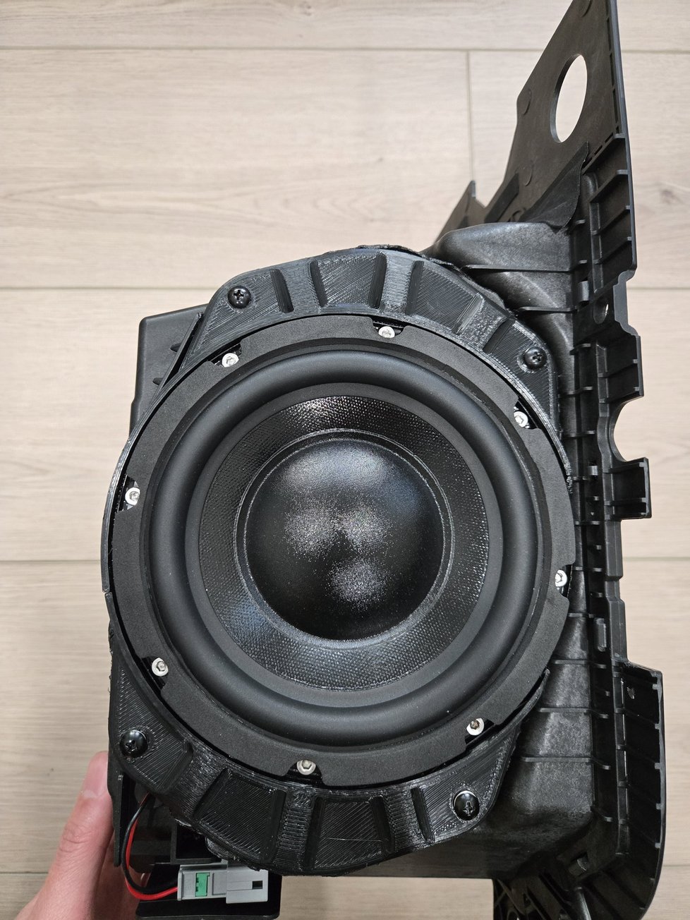 6x9 to 6.5" speaker mounting adapter in two piece for 200 mm^2 bed