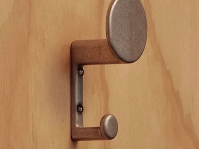 cWall Hook – Minimal Wall Hook with Dual-Circle Design