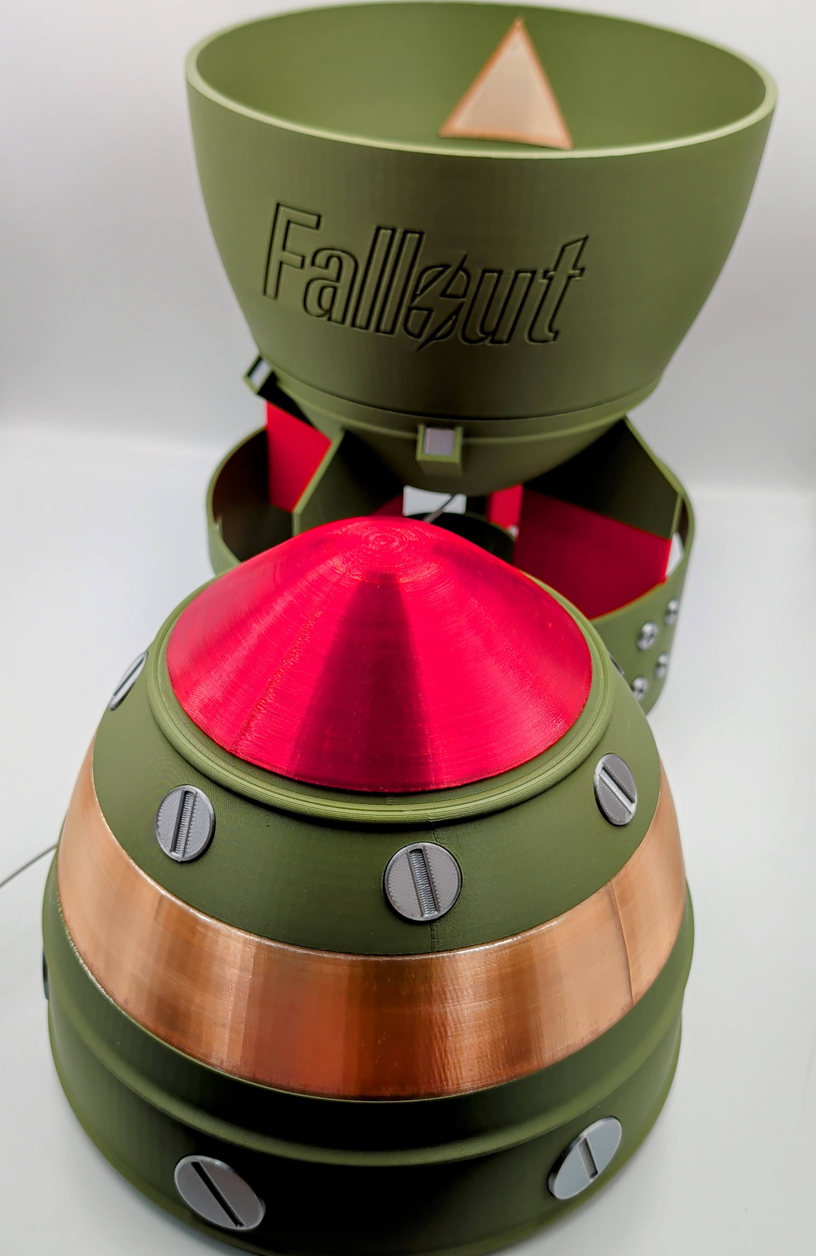 Fallout Mini Nuke - Display Model — miniatura 5
