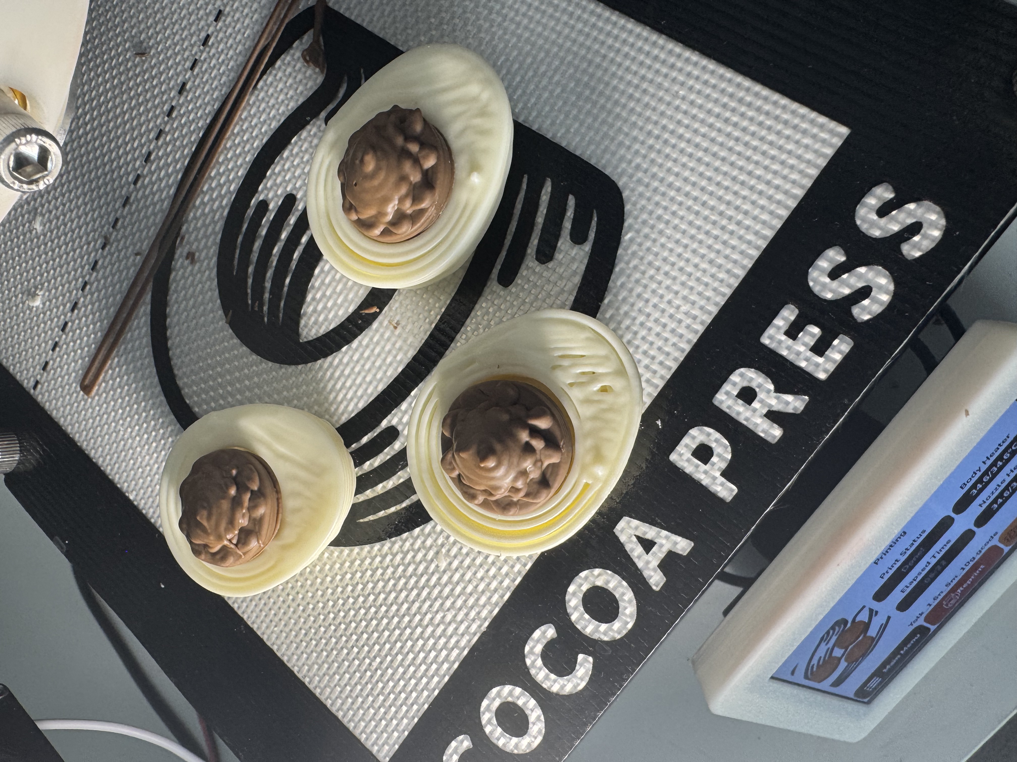 Miniatura 2 do modelo 3D Deviled egg for CocoaPress