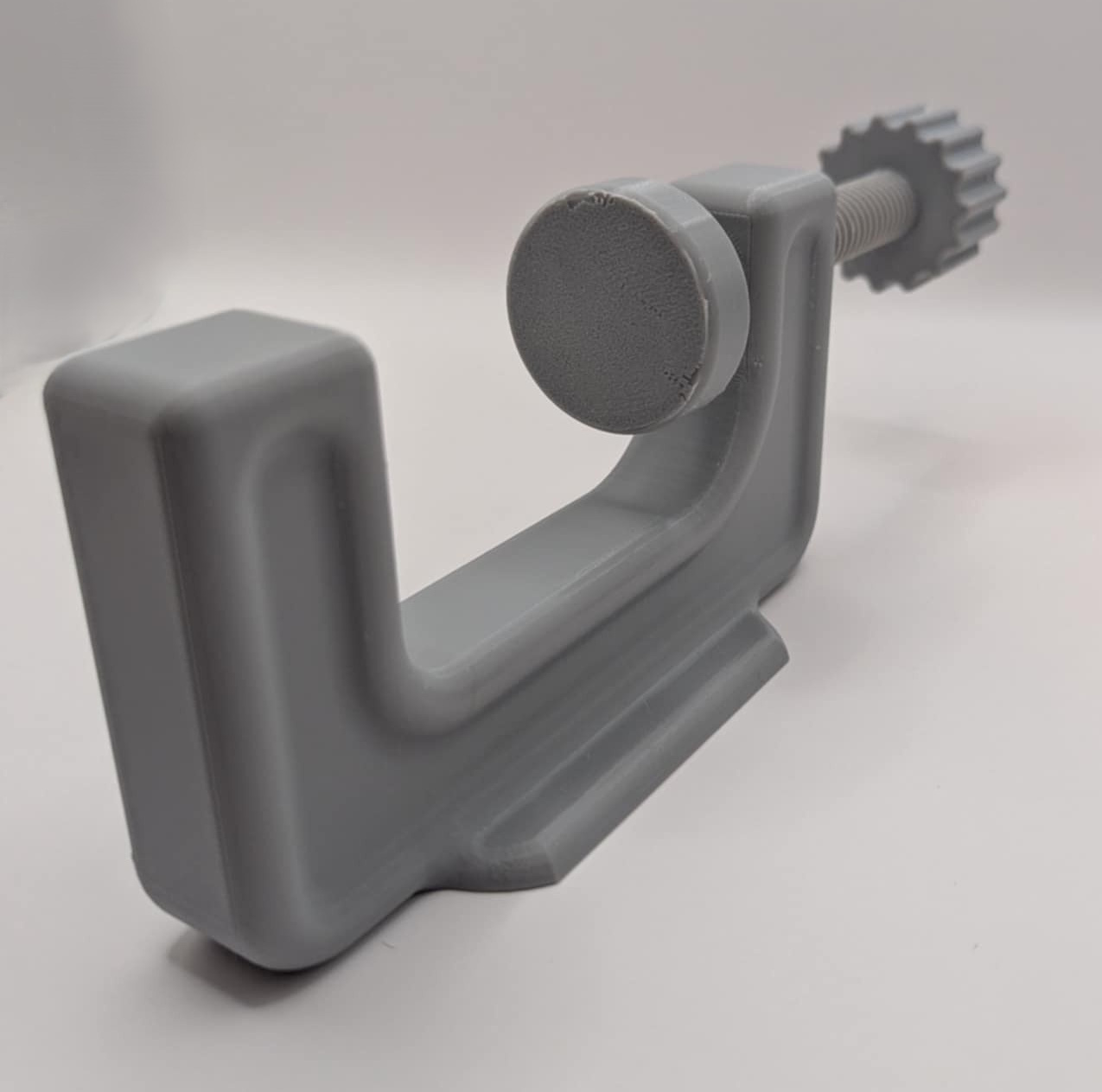 Miniatura 2 do modelo 3D Adjustable Clamp – 3D Printable Tool