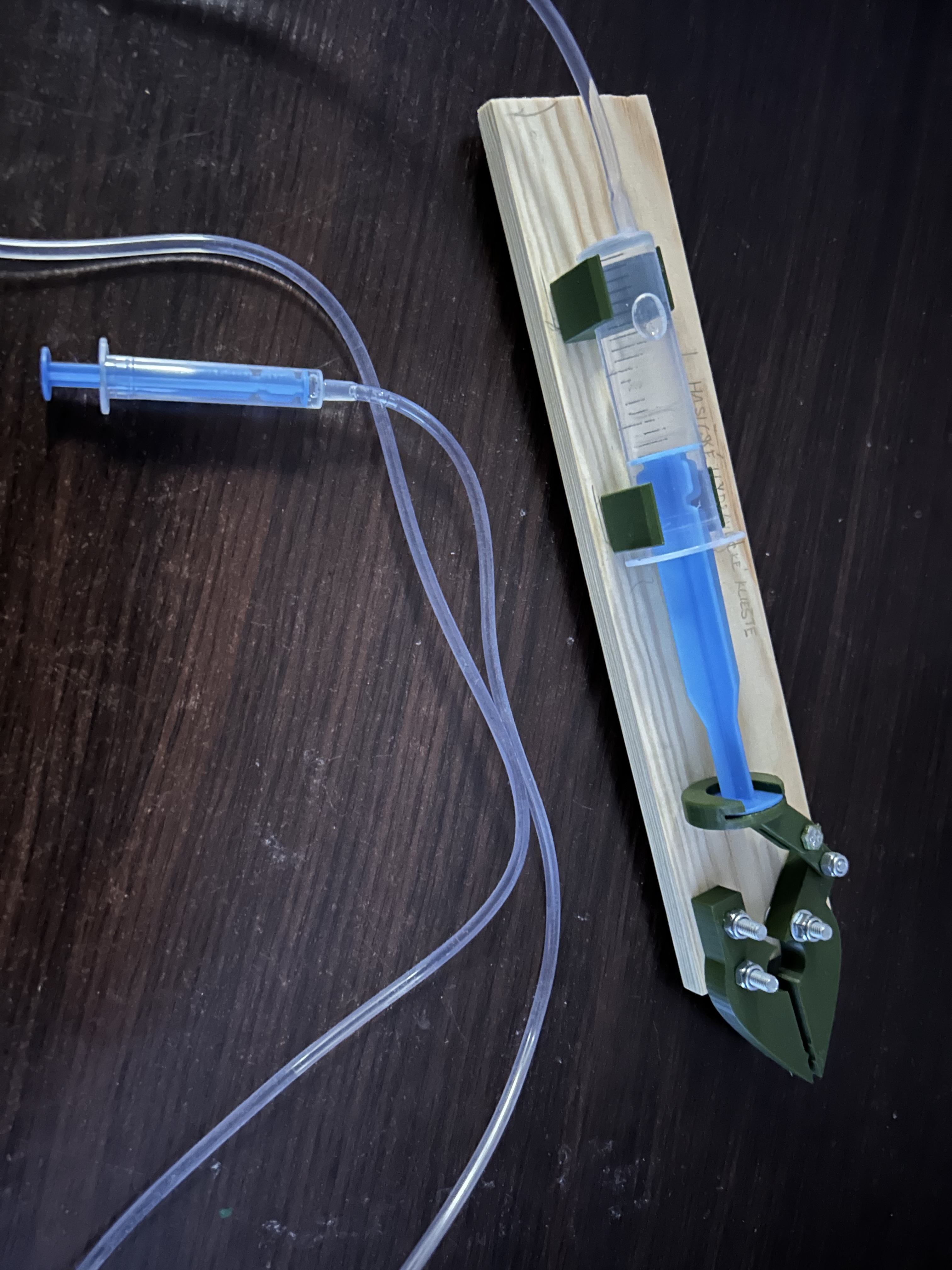 Hydraulic pliers (Hydraulické kliešte)