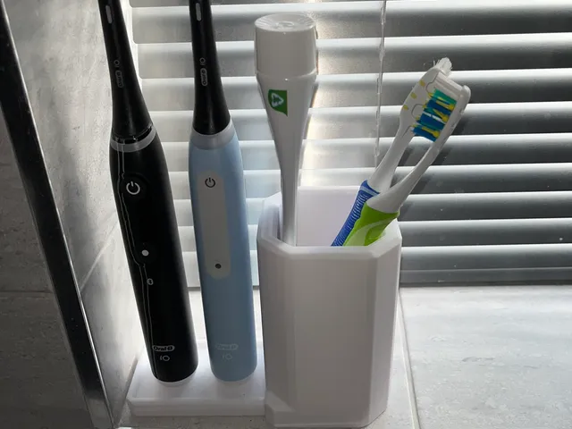 Oral-B dual toothbrush holder and pot