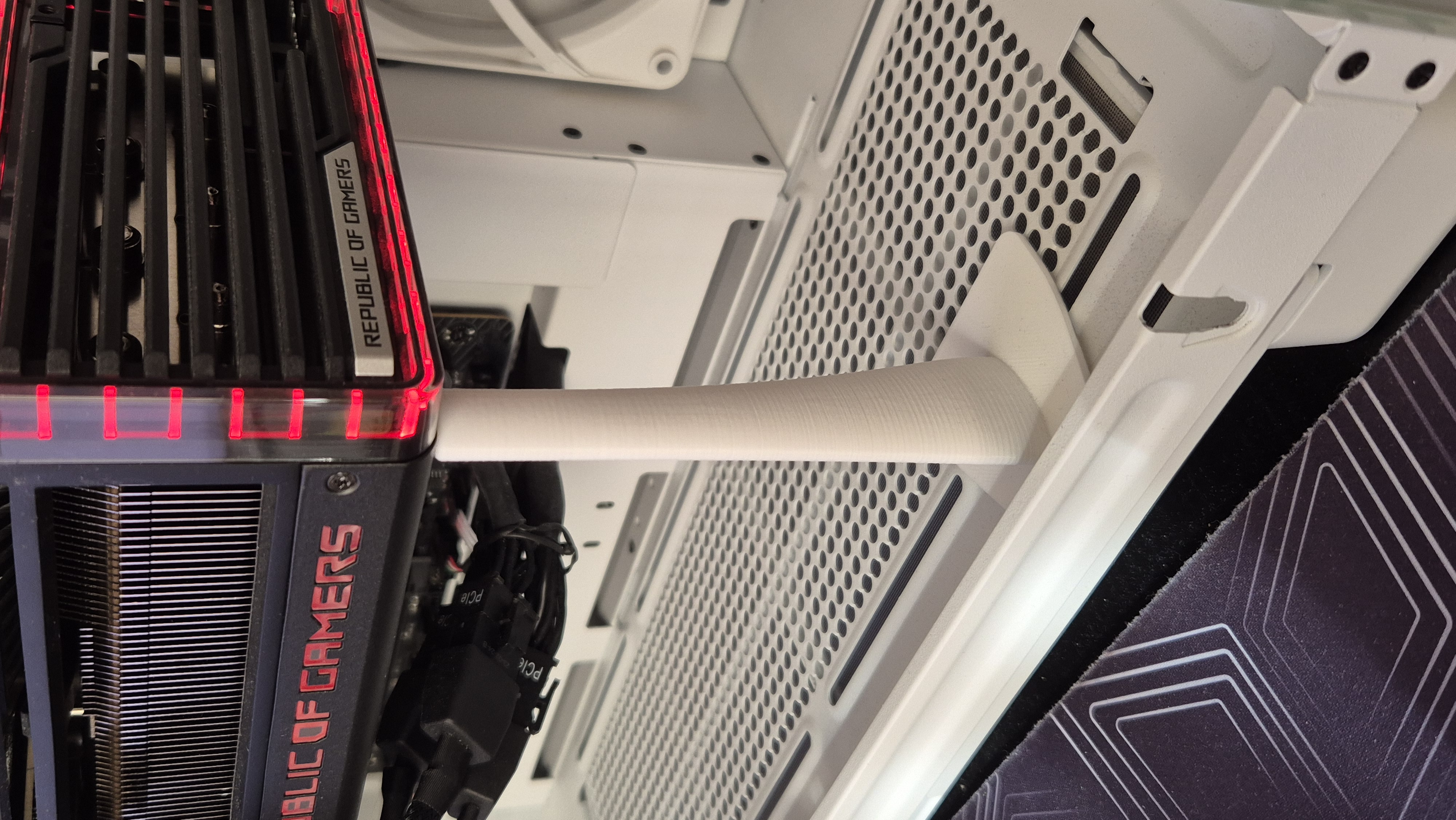 NZXT H9 GPU Stand