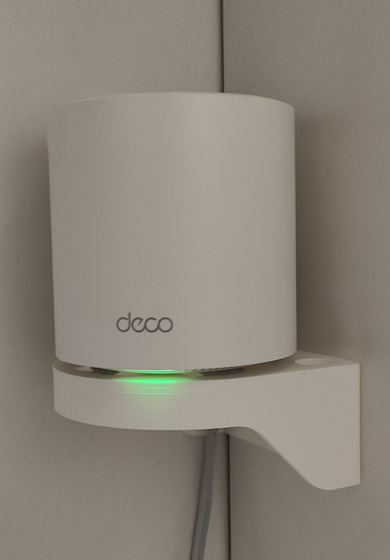 Wallmount for mesh access point (link Deco X20)