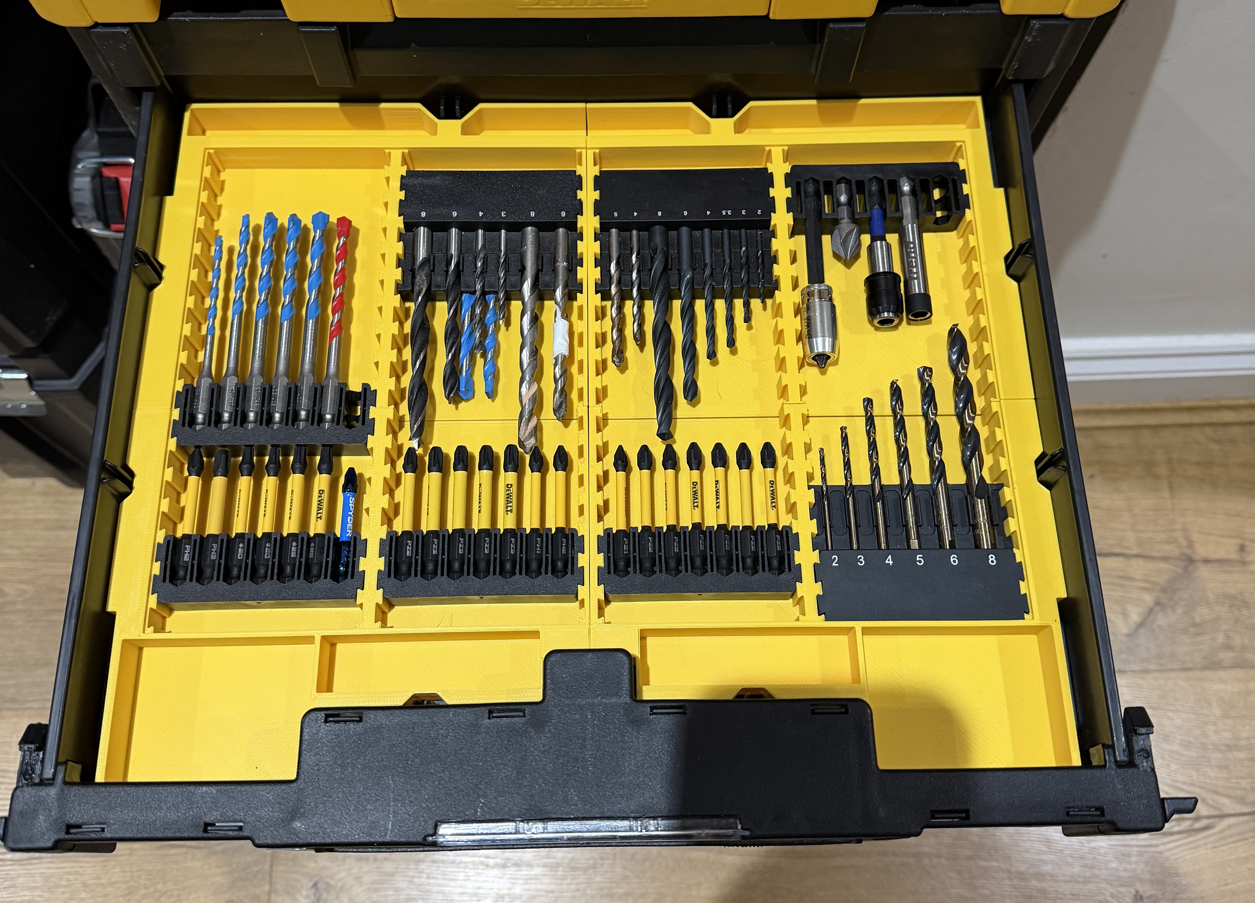 Dewalt Tstak Shallow Draw toughcase+ insert.
